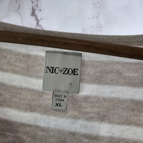 Nic + Zoe Top Womens XL Tan Black Beige Striped V Neck Long Sleeve Shirt Cotton - Picture 3 of 10